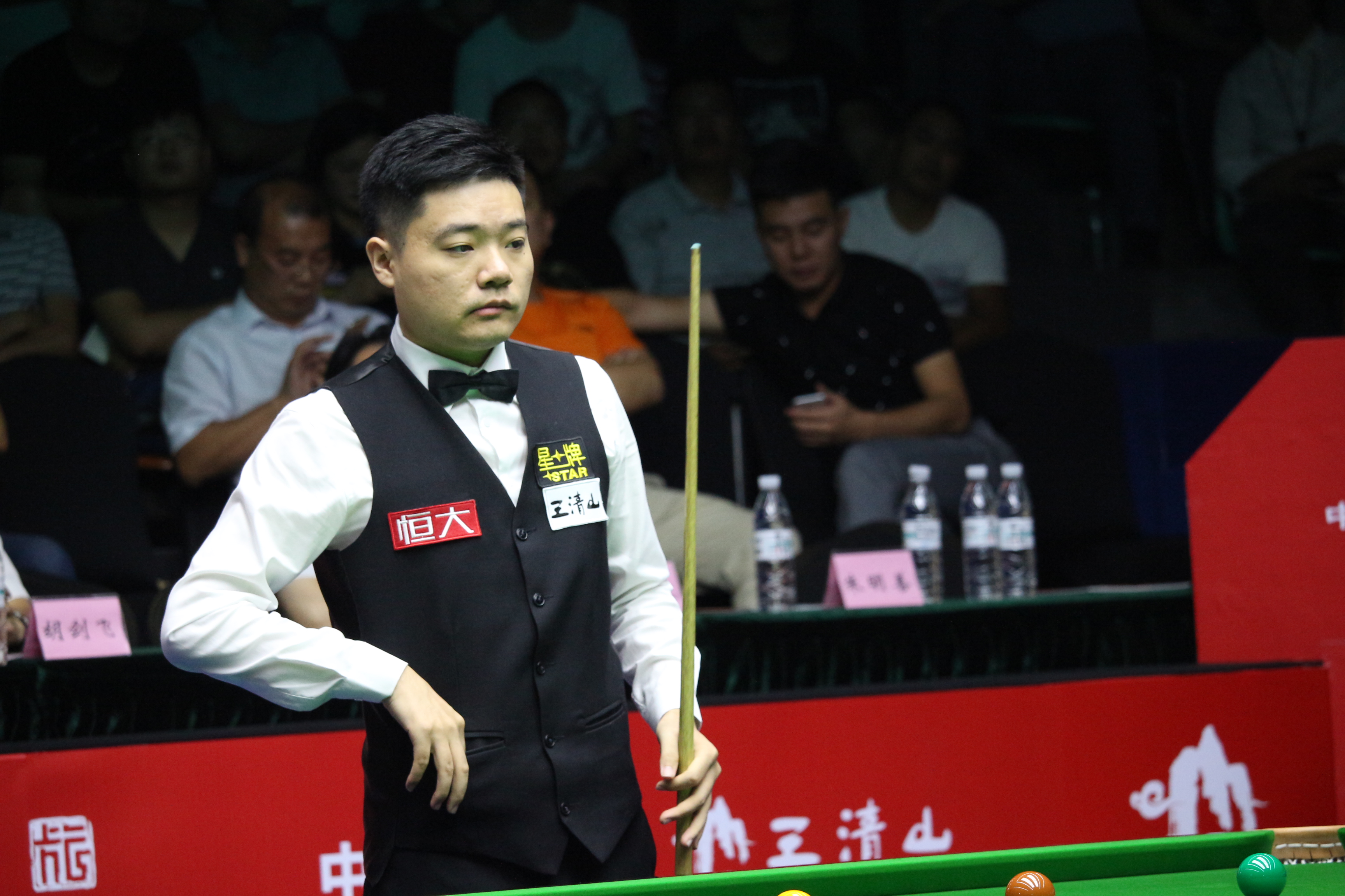 滑选手正在 滑选手正在