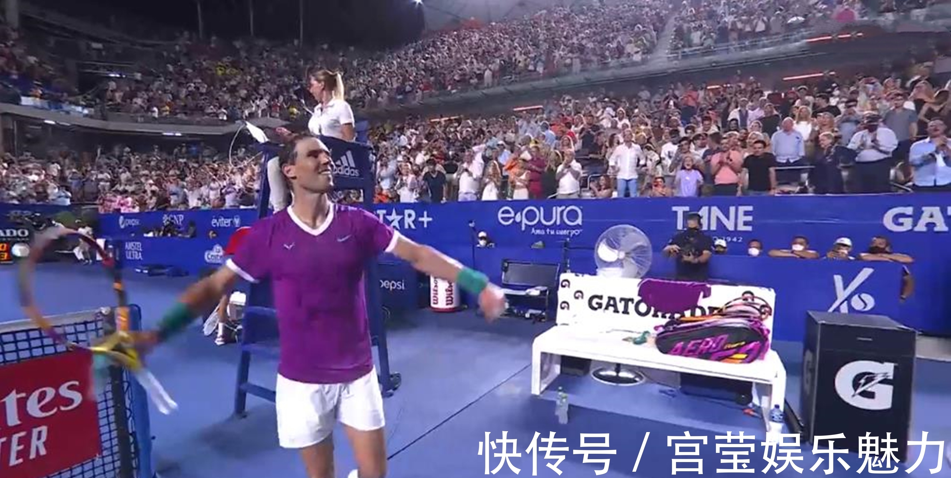 色被进一步 色被进一步