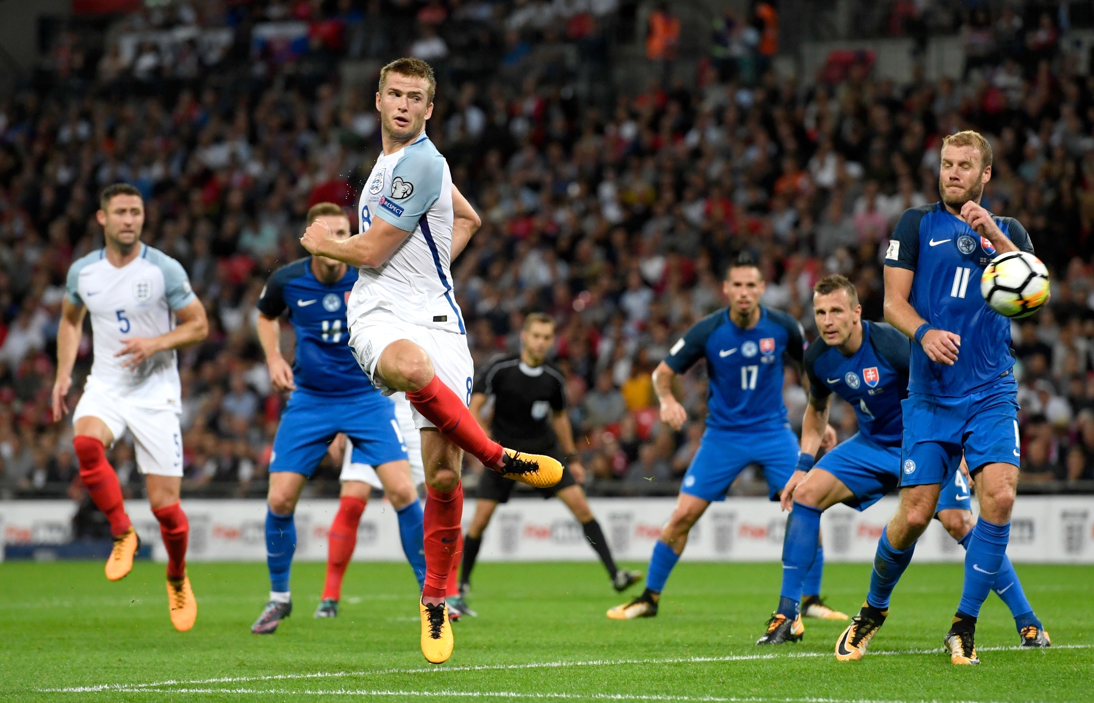 会让你在边 会让你在边